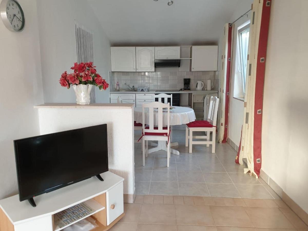 Apartament 2 Swans Peroj