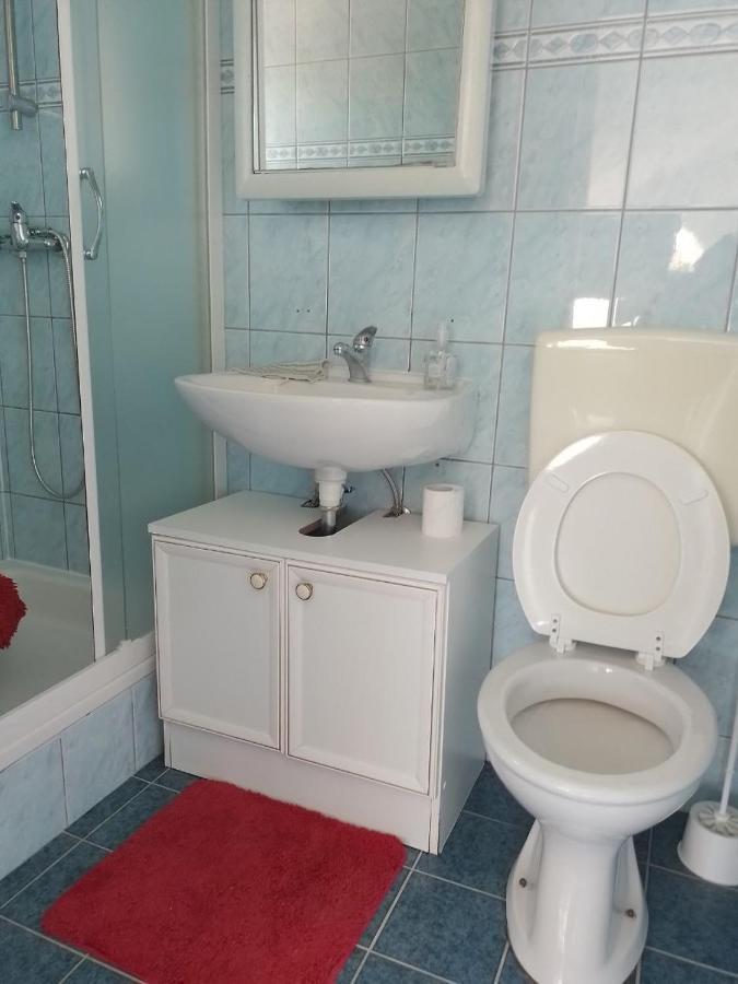2 Swans Apartment